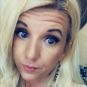 Meet your Posher, Renee